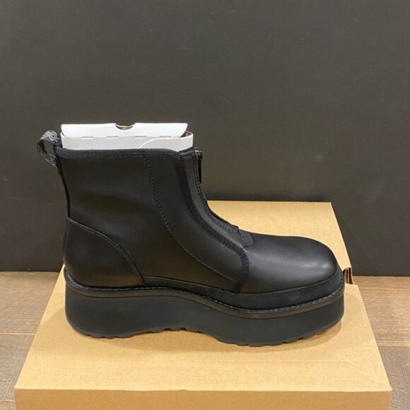 UGG Women's Black Cityfunc Water-Resistant Platform Bootie Boots Shoes Flats New - Picture 2 of 4